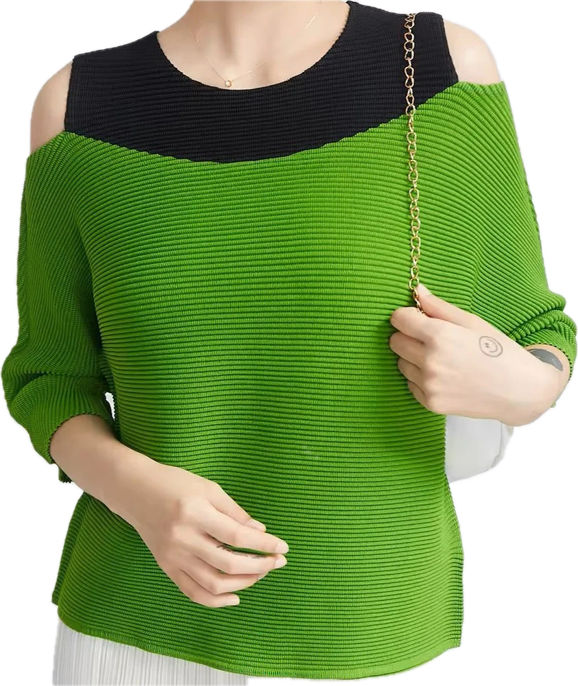 Top bicolore, vert et noir,  tissus plissé manches longues, épaules découvertes 100% polyester anti rétrécissant, respirant (Copy)