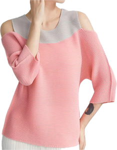 Top bicolore, rose et gris,  tissus plissé manches longues, épaules découvertes 100% polyester anti rétrécissant, respirant