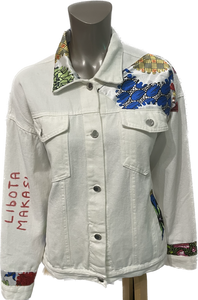 Création artisanale: veste denim  blanc personnalisée et patchwork wax sequin, taille L