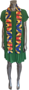 Robe plissée courte et élégante en tissus très tendance avec ceinture/écharpe en wax