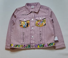 Charger l&#39;image dans la galerie, Création MuToTo : veste denim personnalisée patchwork wax 6 - 7 ans

